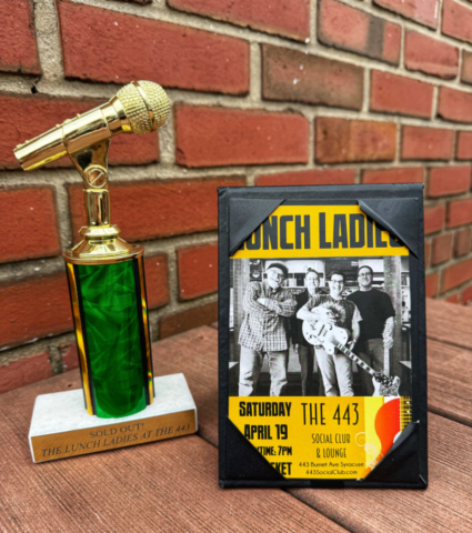 THE LUNCH LADIES